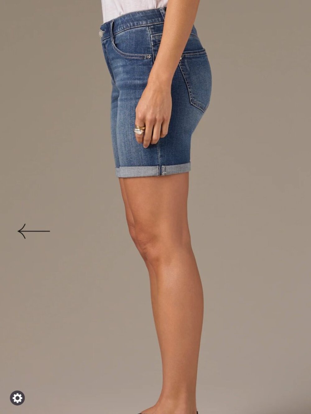 NWT WIT & WISDOM Mid-Rise Whiskered 7-Inch Inseam Shorts - Picture 2 of 4